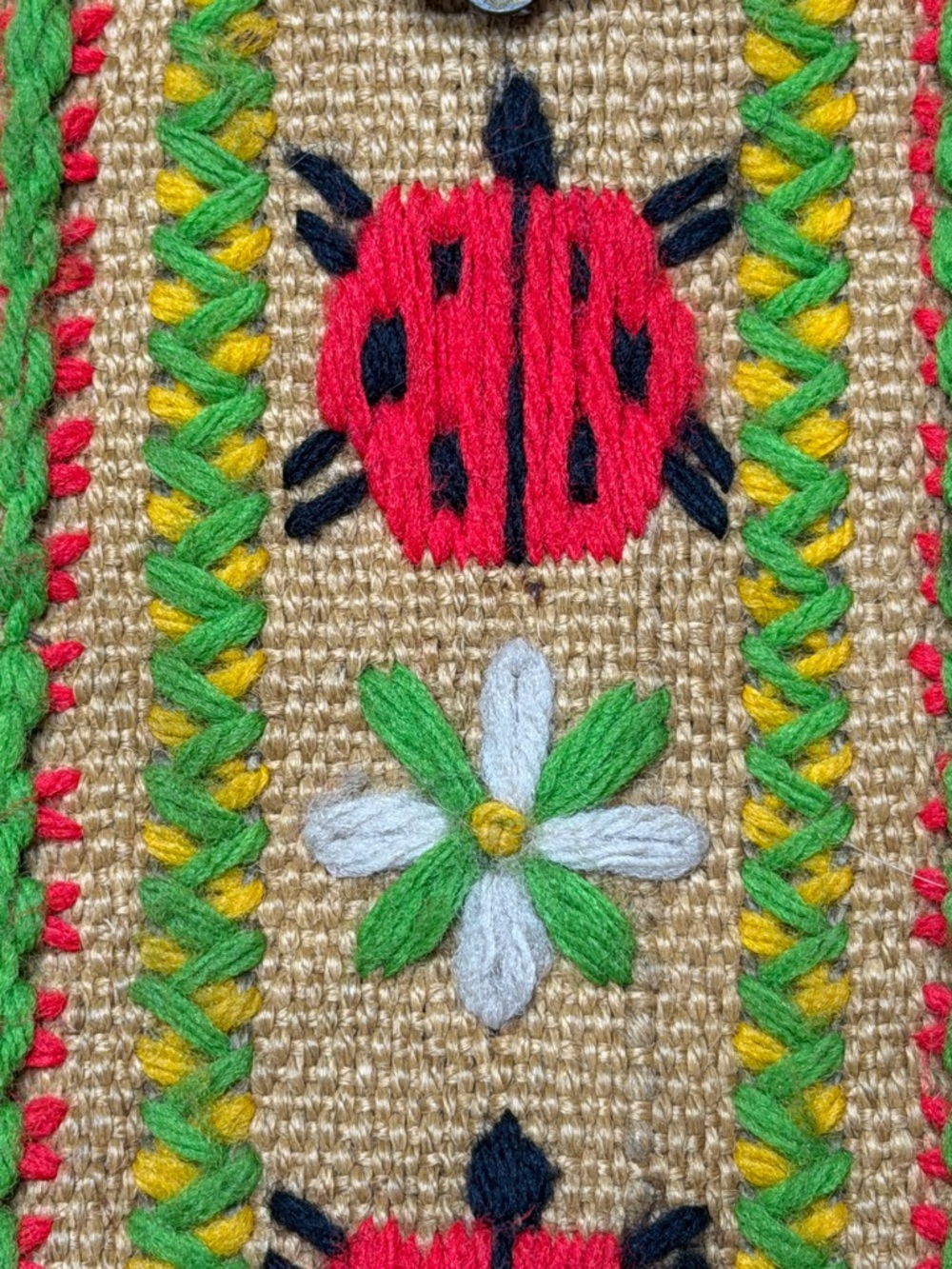 Handwoven Ladybug Pattern Shoulder Bag - Red/Green - Picture 4 of 5